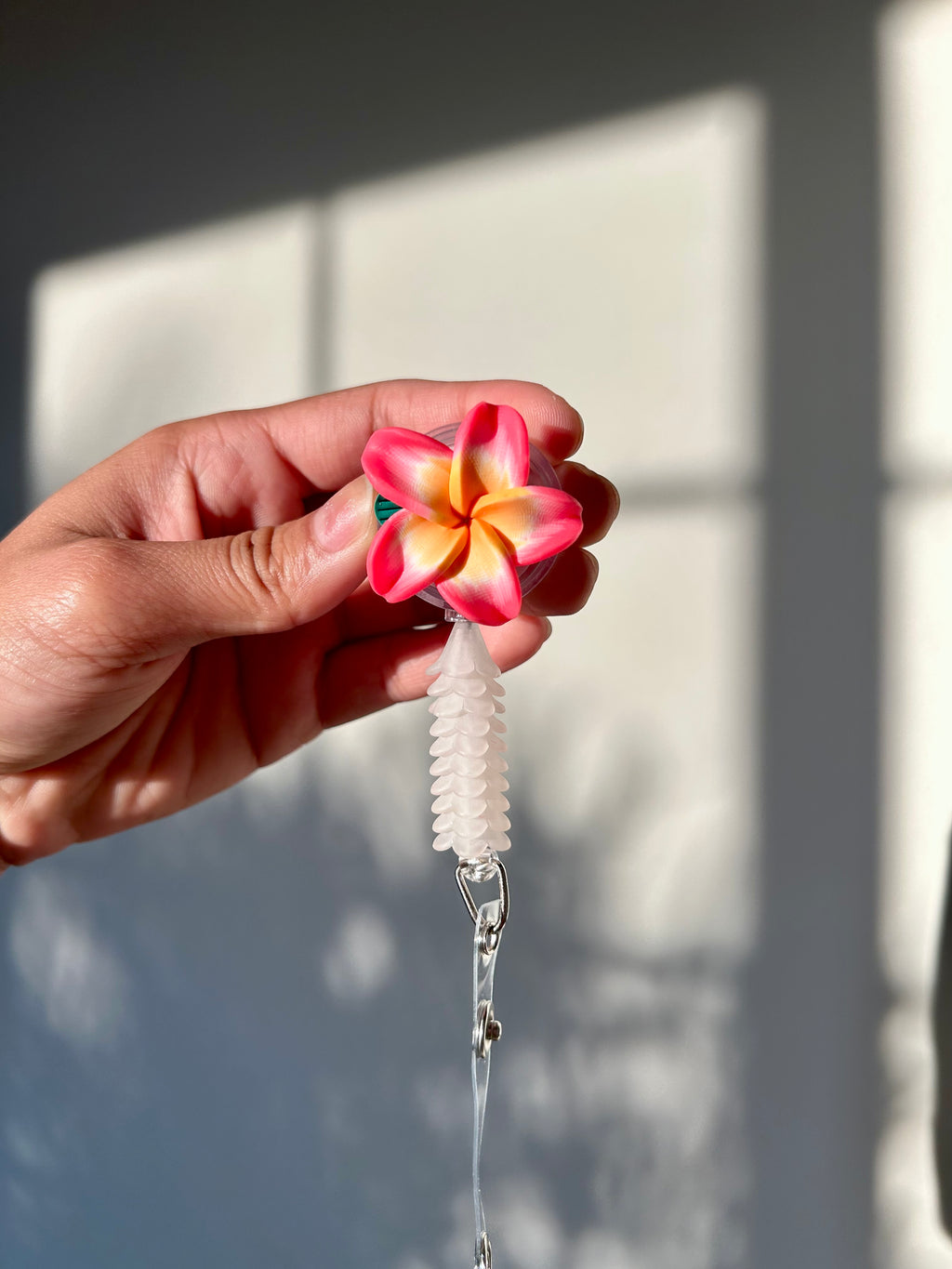 Tiare Mini Puakenikeni Lei Badge Reel