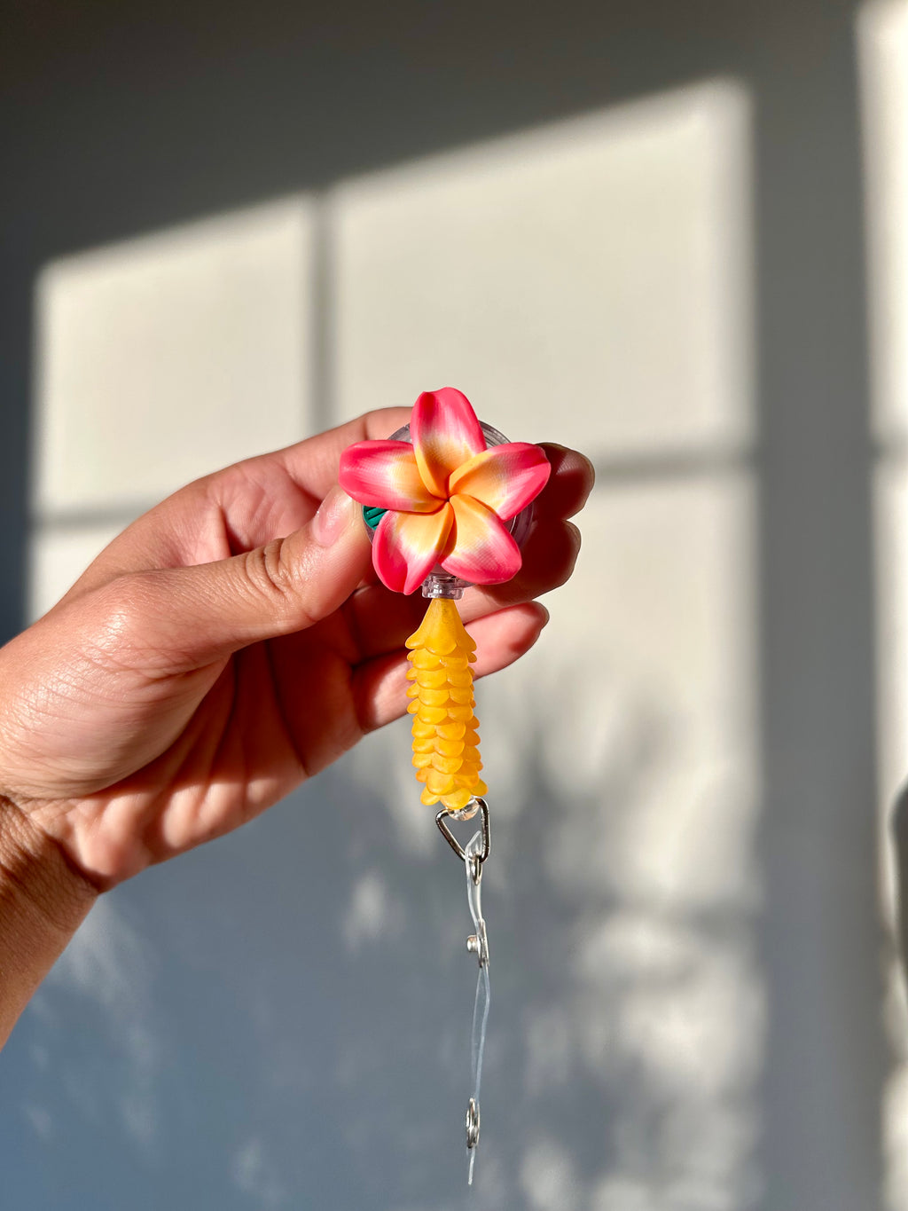 Tiare Mini Puakenikeni Lei Badge Reel