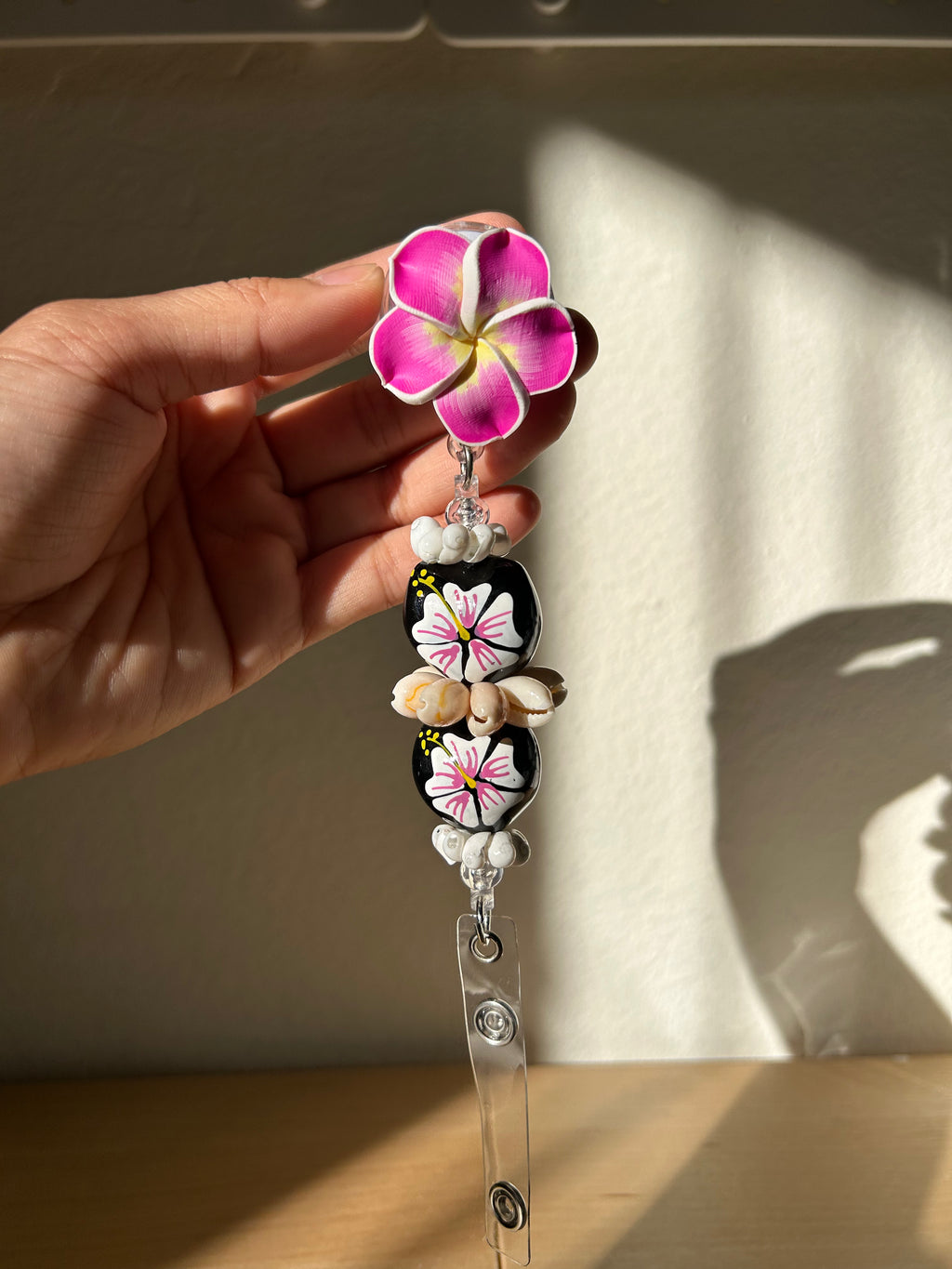 Kukui Nut Lei Badge Reel