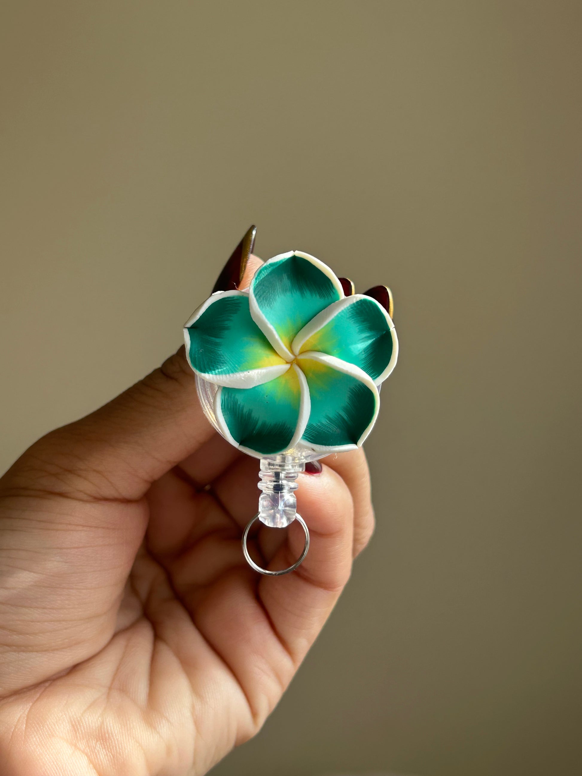 Plumeria Badge Reel Lei - Teal