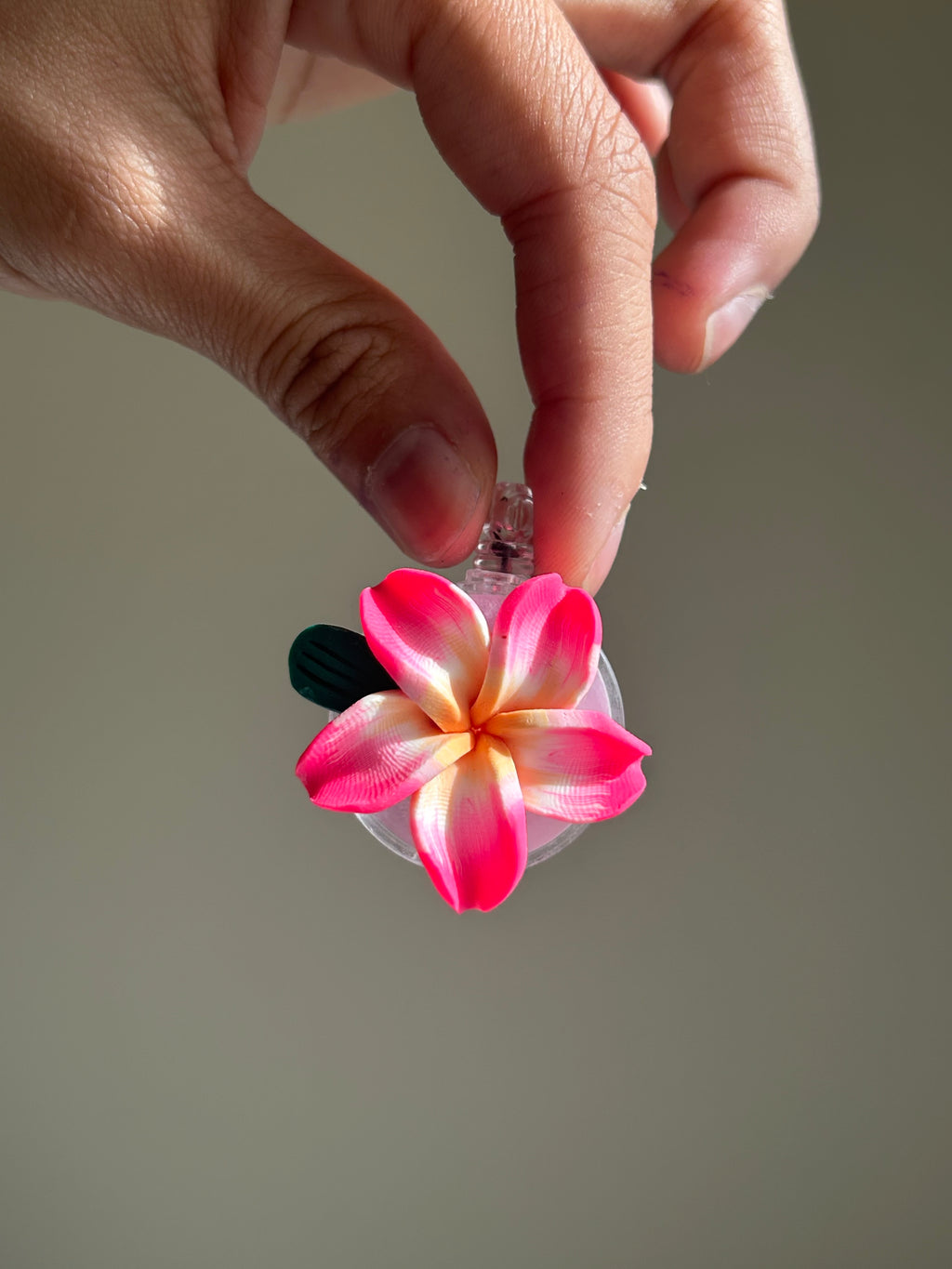 Tiare Badge Reel - Pink