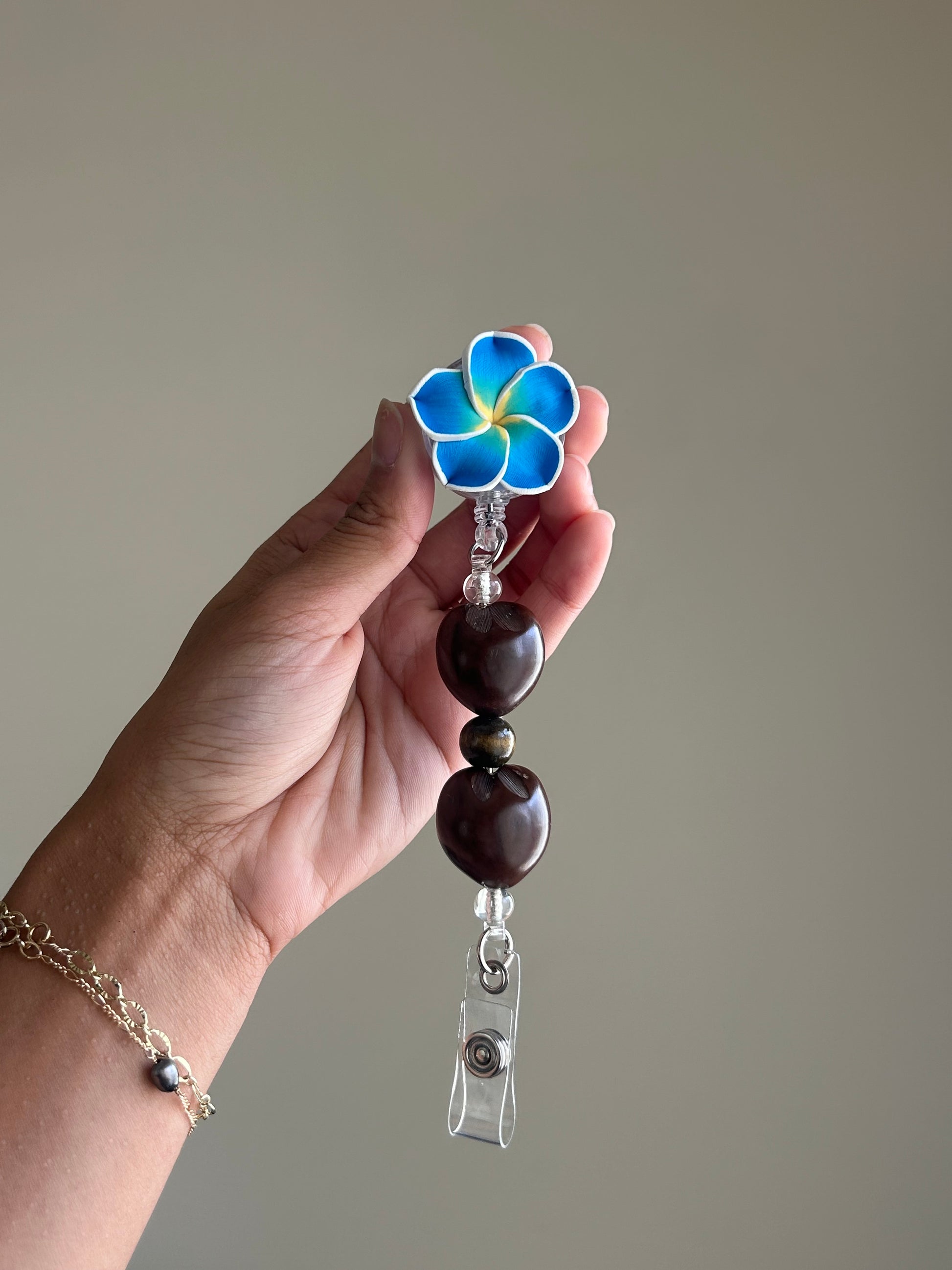 Plumeria Badge Reel Lei - Blue